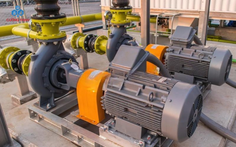 Ứng dụng của máy bơm hút chân không trong sản xuất công nghiệp